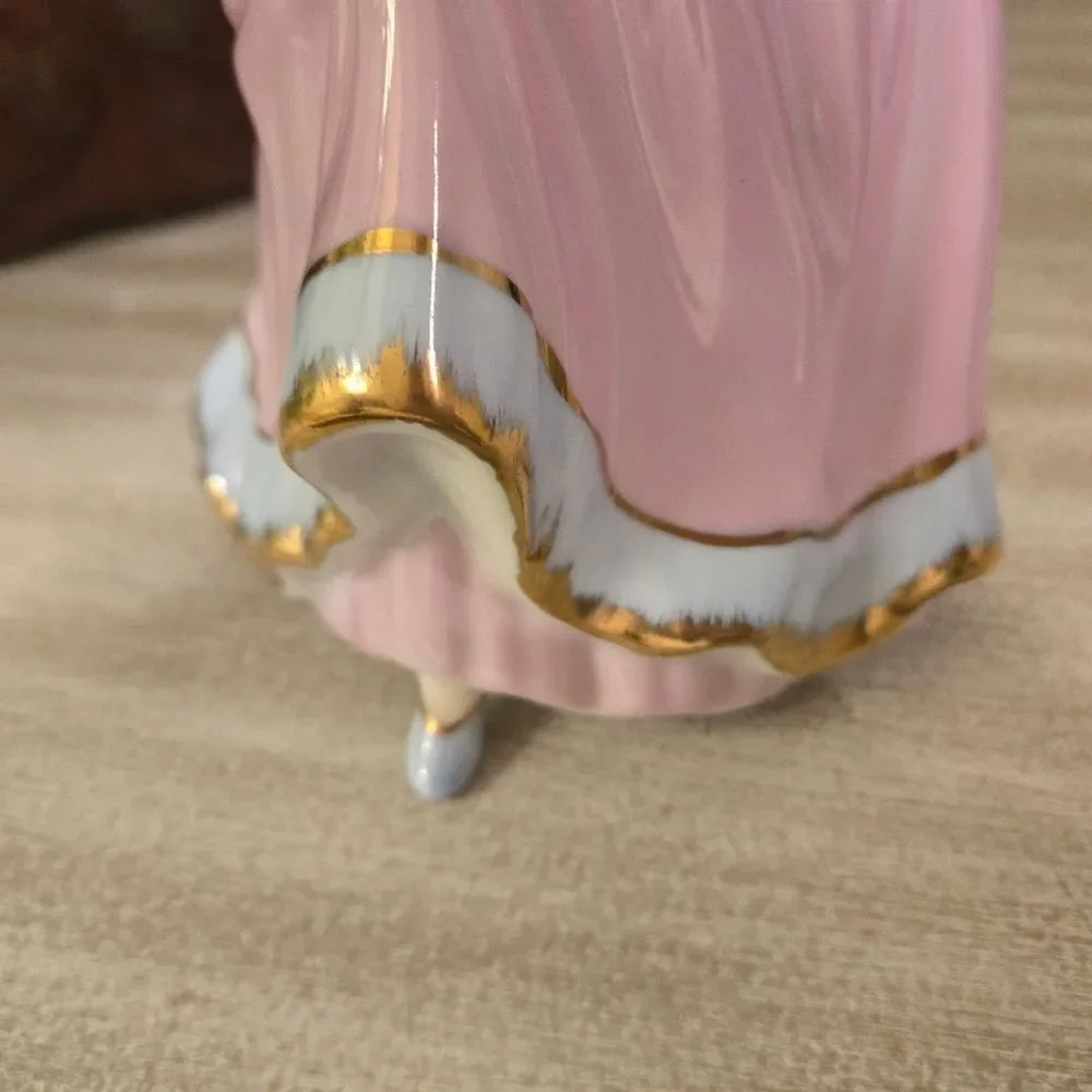 Vintage Elegant Pink and White Figurine 8 Inches Approx.